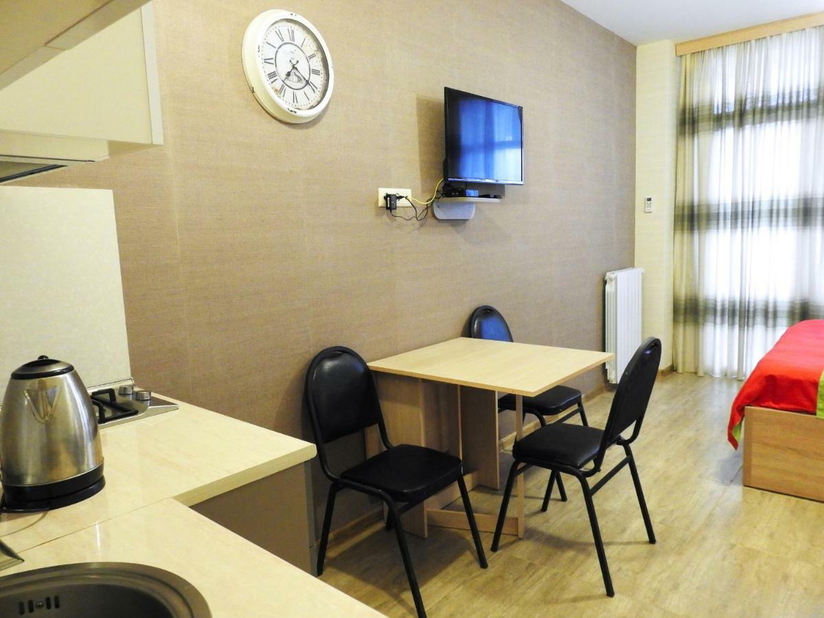 Real Palace Apartment Batumi Esterno foto